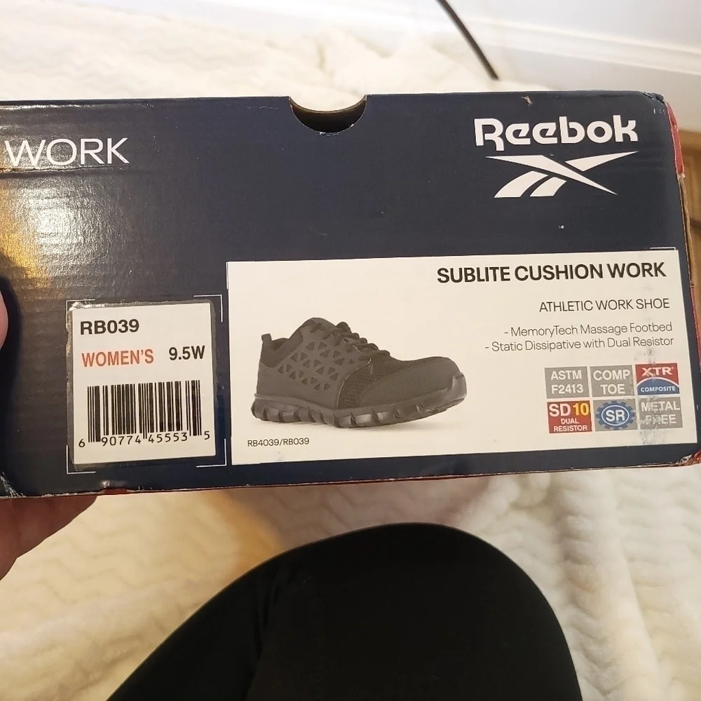 NWT Reebok Womens Sublite Cushion Athletic Work Shoe Black Size 9.5W